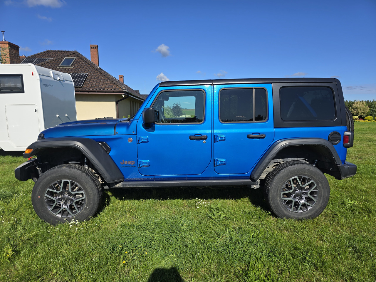 JEEP Wrangler Unlimited Rubicon FOX - Personbil: bild 2 JEEP Wrangler Unlimited Rubicon FOX - Personbil: bild 2