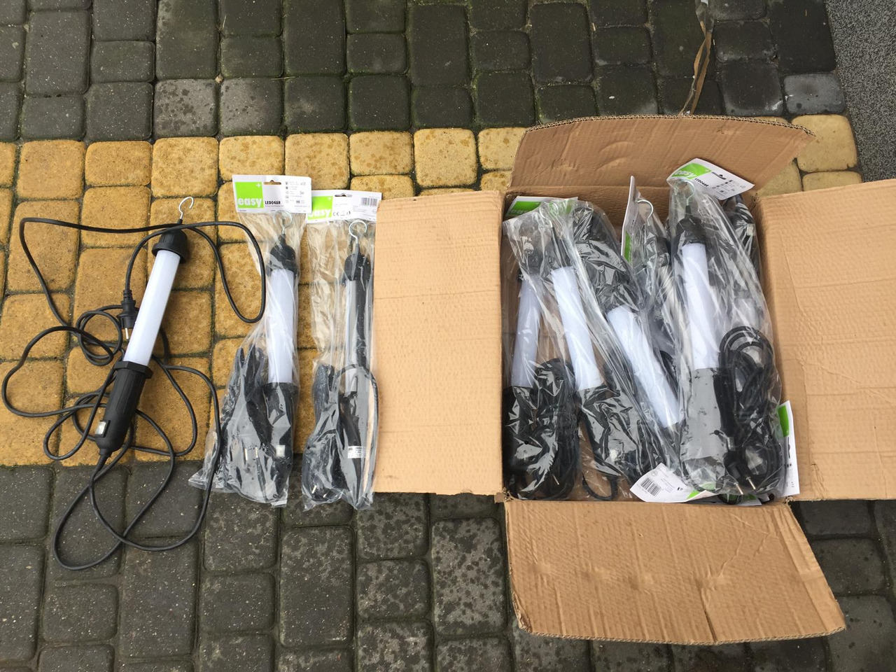 Lampa warsztatowa na 5 metrowym przewodzie zasilającym - Garage & Verkstadsutrustning: bild 1 Lampa warsztatowa na 5 metrowym przewodzie zasilającym - Garage & Verkstadsutrustning: bild 1