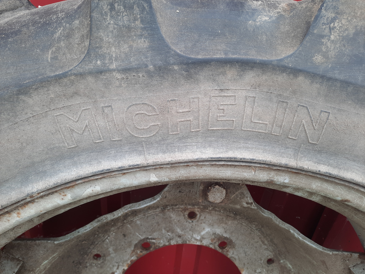 MICHELIN BIB X 9.5 R32 - Komplett hjul för Lantbruksmaskiner: bild 4 MICHELIN BIB X 9.5 R32 - Komplett hjul för Lantbruksmaskiner: bild 4
