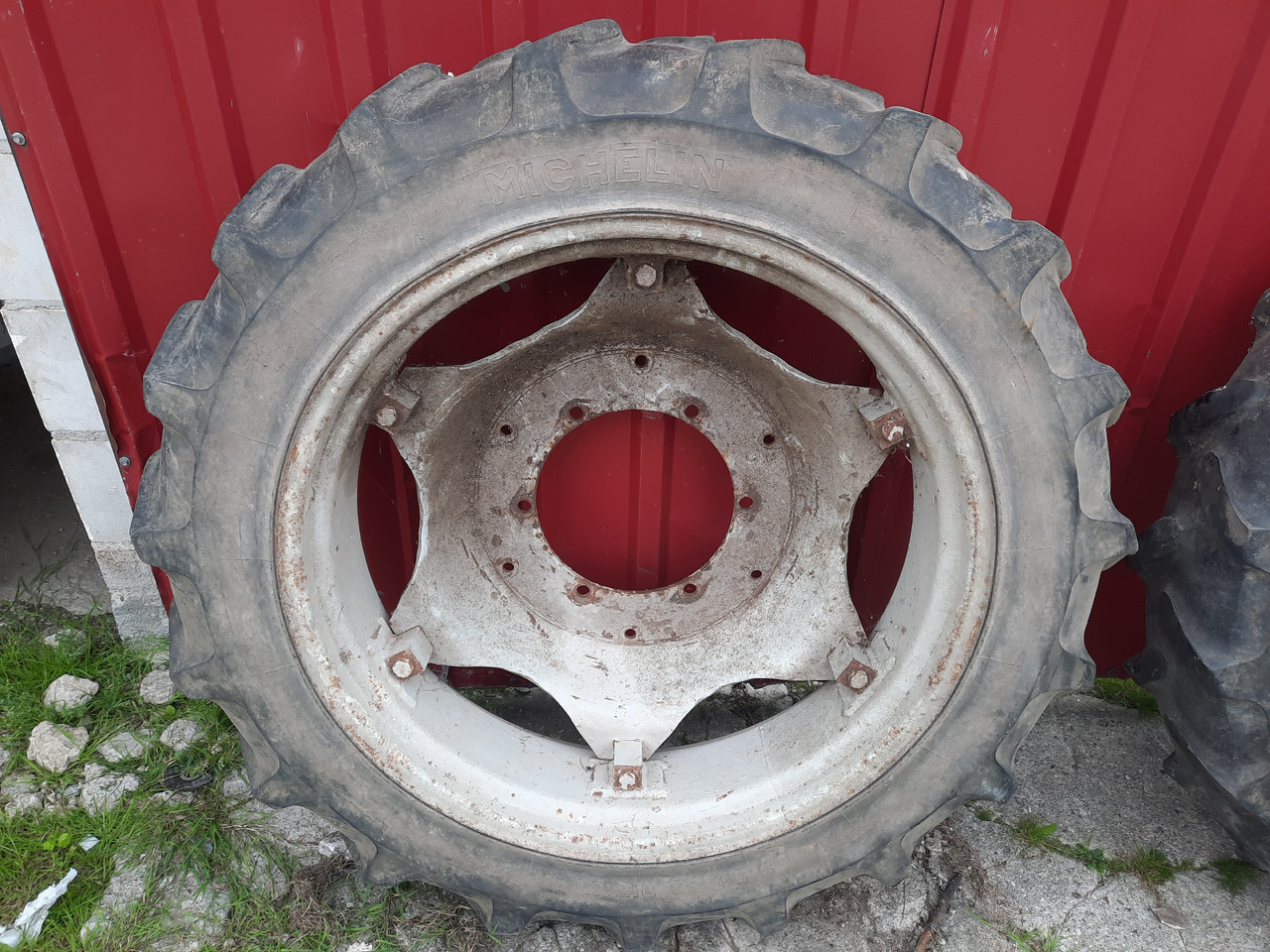 MICHELIN BIB X 9.5 R32 - Komplett hjul för Lantbruksmaskiner: bild 3 MICHELIN BIB X 9.5 R32 - Komplett hjul för Lantbruksmaskiner: bild 3