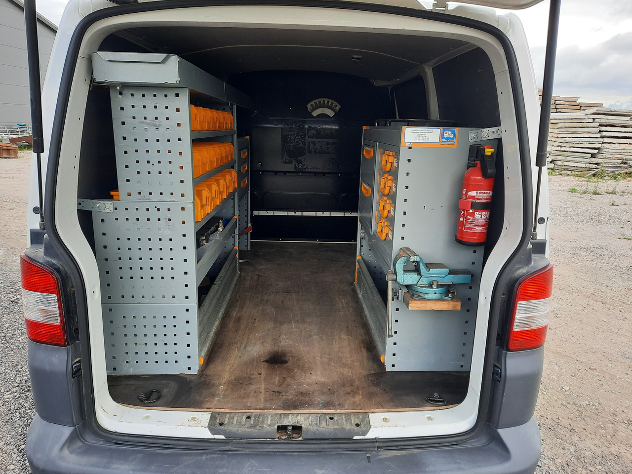 Volkswagen Transporter - Personbil: bild 2 Volkswagen Transporter - Personbil: bild 2