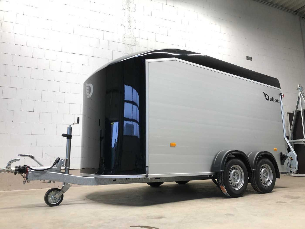 CHEVAL LIBERTE DEBON C700 Roadster Kofferanhänger - Skåpsläp: bild 5 CHEVAL LIBERTE DEBON C700 Roadster Kofferanhänger - Skåpsläp: bild 5