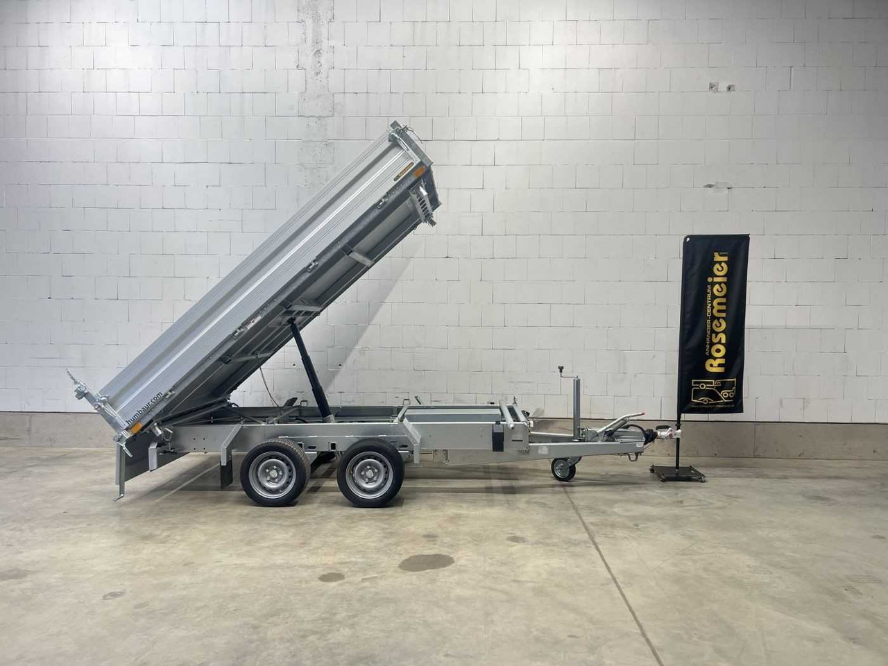 HUMBAUR HTK 3000.31 Dreiseitenkipper - Tippsläp: bild 1 HUMBAUR HTK 3000.31 Dreiseitenkipper - Tippsläp: bild 1
