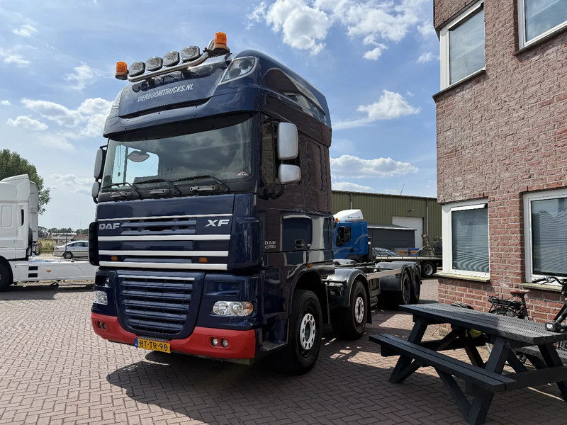 DAF XF 105 XF105-510 8X4 CHASSIS-RETARDER-HOLLAND TRUCK - Chassi lastbil: bild 2 DAF XF 105 XF105-510 8X4 CHASSIS-RETARDER-HOLLAND TRUCK - Chassi lastbil: bild 2