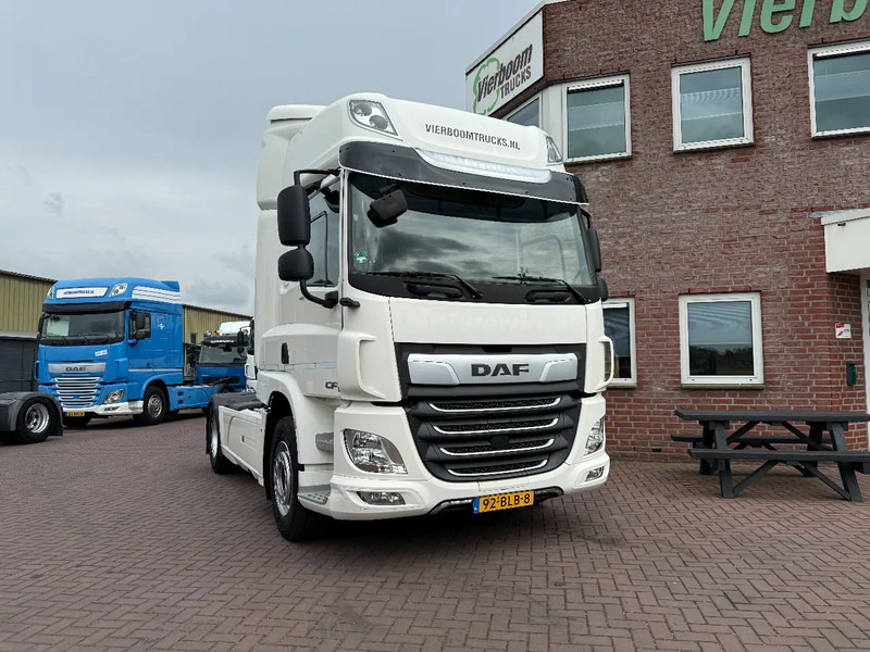 DAF CF 410 CF410 4X2 Spacecab - Distributie trekker - Mileuzone - Dealer onderhouden - apk 6-2026 - Dragbil: bild 1 DAF CF 410 CF410 4X2 Spacecab - Distributie trekker - Mileuzone - Dealer onderhouden - apk 6-2026 - Dragbil: bild 1