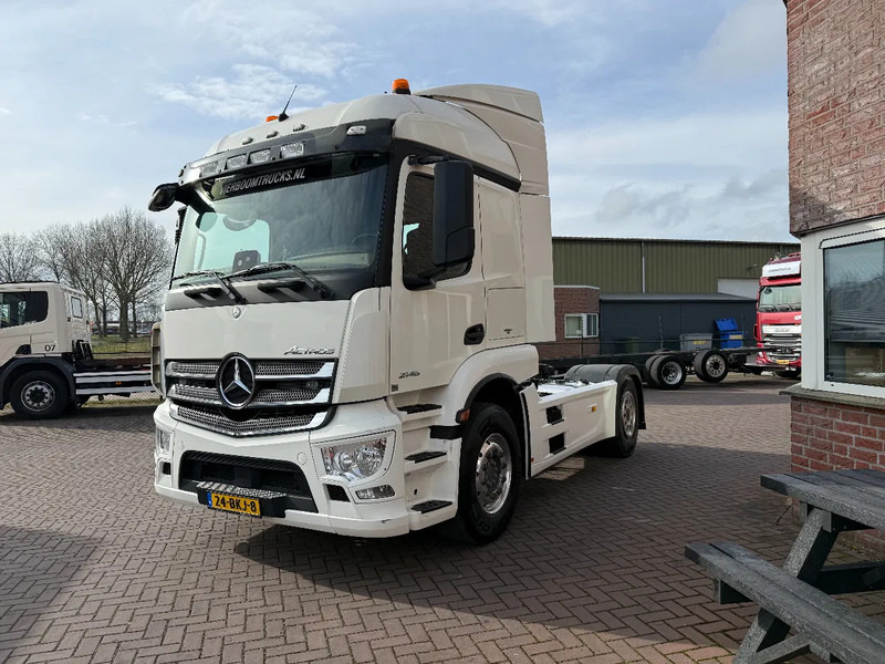 Mercedes-Benz Actros Actros 1846LS 4X2 Streamspace Holland Truck - Dragbil: bild 2 Mercedes-Benz Actros Actros 1846LS 4X2 Streamspace Holland Truck - Dragbil: bild 2