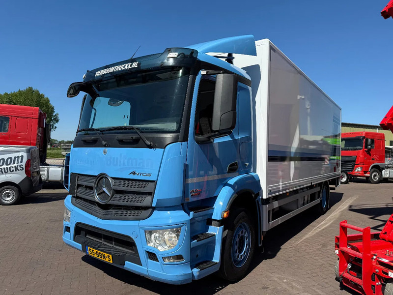 Mercedes-Benz Antos Antos 1824L Koffer mit 2 Tons Ladebordwand TUV/10-25 / Holland Truck - Lastbil med skåp: bild 4 Mercedes-Benz Antos Antos 1824L Koffer mit 2 Tons Ladebordwand TUV/10-25 / Holland Truck - Lastbil med skåp: bild 4