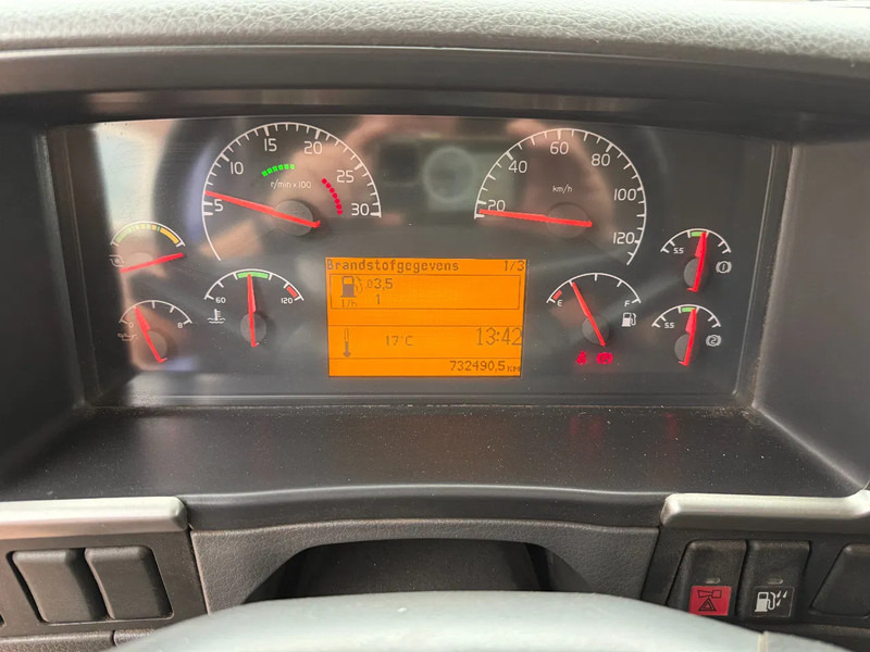 Volvo FM 260 FM9-260 4X2 / Schaltgetriebe / Koffer mit Ladebordwand / Schaltgetriebe / Euro3 - Lastbil med skåp: bild 5 Volvo FM 260 FM9-260 4X2 / Schaltgetriebe / Koffer mit Ladebordwand / Schaltgetriebe / Euro3 - Lastbil med skåp: bild 5