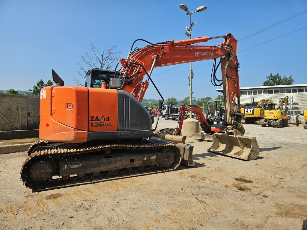 HITACHI ZX 135 US - Bandgrävare: bild 4 HITACHI ZX 135 US - Bandgrävare: bild 4