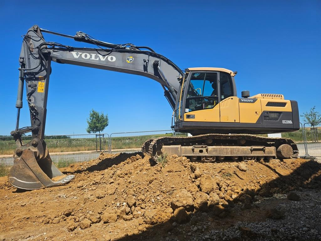 VOLVO EC 220 DL - Bandgrävare: bild 1 VOLVO EC 220 DL - Bandgrävare: bild 1