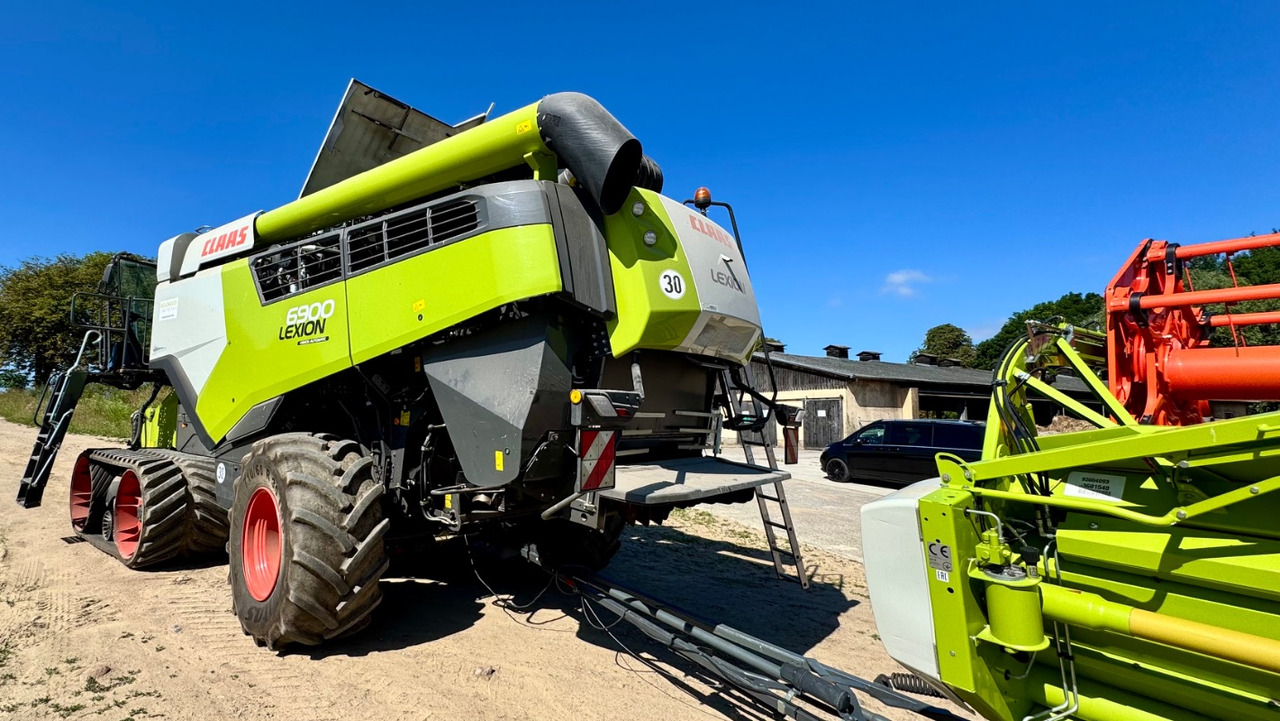 Skördetröska CLAAS Lexion 6900 TerraTrac 890 full Options: bild 29