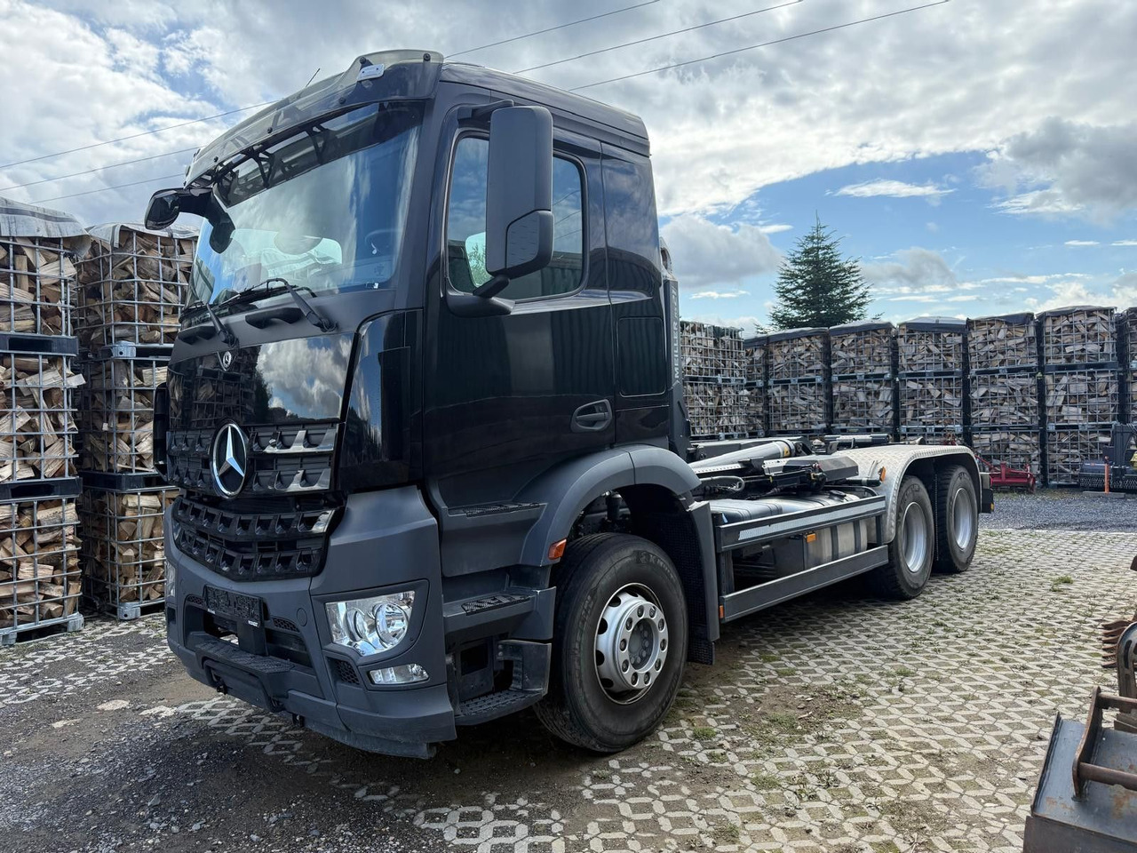 Mercedes-Benz Arocs 5 2648 Meiller Hakenlift 21-60 neuwertig - Lastväxlare lastbil: bild 1 Mercedes-Benz Arocs 5 2648 Meiller Hakenlift 21-60 neuwertig - Lastväxlare lastbil: bild 1