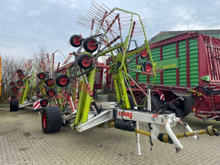 CLAAS Liner 3600 - Hövändare: bild 1 CLAAS Liner 3600 - Hövändare: bild 1
