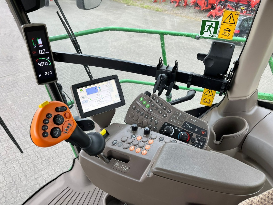 John Deere 8500 - Skördemaskin: bild 2 John Deere 8500 - Skördemaskin: bild 2