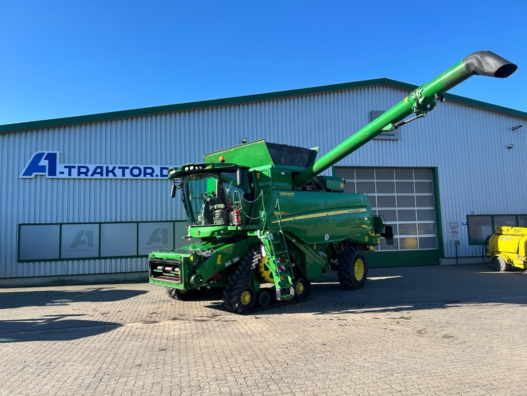 John Deere T660 - Skördetröska: bild 1 John Deere T660 - Skördetröska: bild 1
