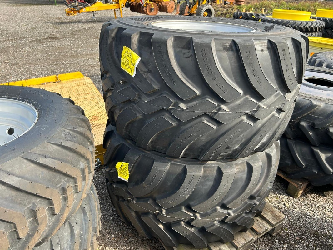 Trelleborg 600/50R22.5 - 2 Stück - Däck och fälgar för Lantbruksmaskiner: bild 1 Trelleborg 600/50R22.5 - 2 Stück - Däck och fälgar för Lantbruksmaskiner: bild 1