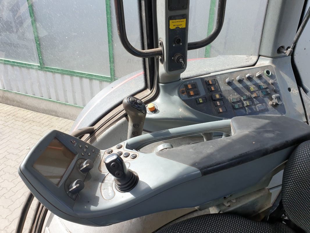 Valtra T151 - Traktor: bild 4 Valtra T151 - Traktor: bild 4