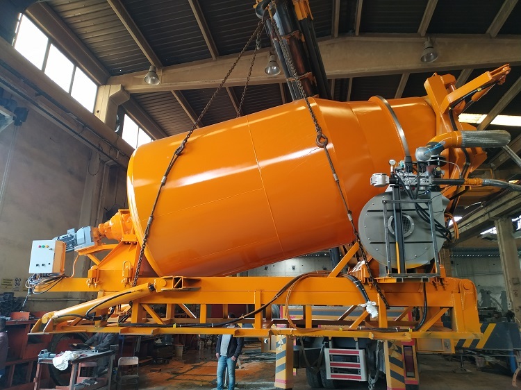 NT MAKINA ALUMINUM MELTING MIXER - Betongroterare: bild 5 NT MAKINA ALUMINUM MELTING MIXER - Betongroterare: bild 5