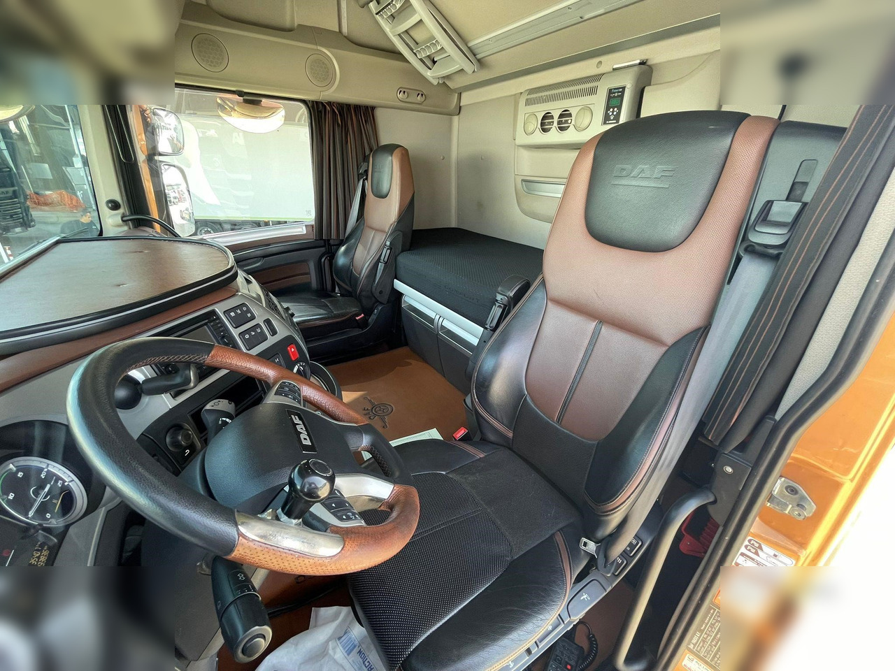 DAF XF530 - Dragbil: bild 5 DAF XF530 - Dragbil: bild 5