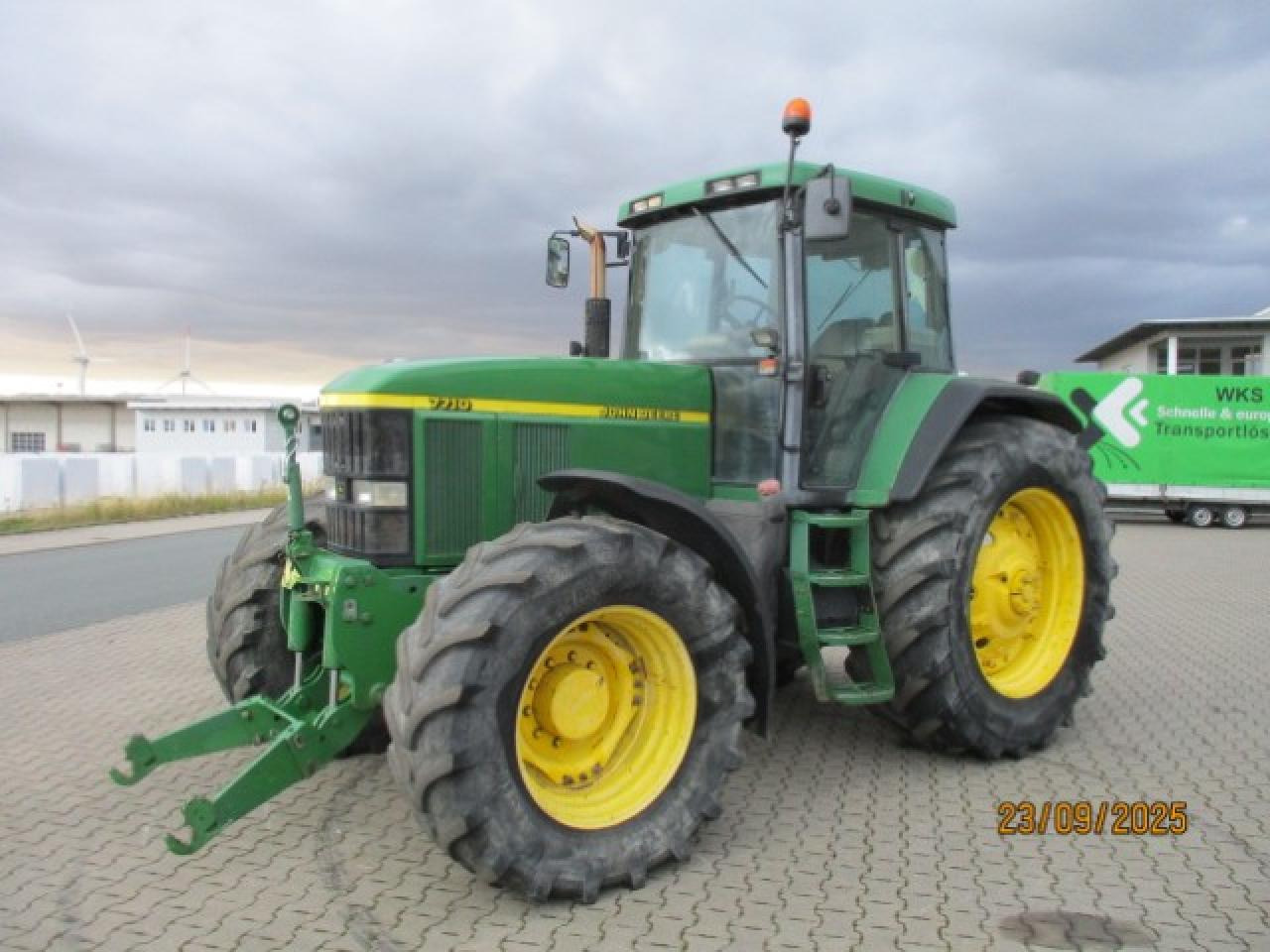 John Deere 7710 TLS Krichgang - Traktor: bild 1 John Deere 7710 TLS Krichgang - Traktor: bild 1