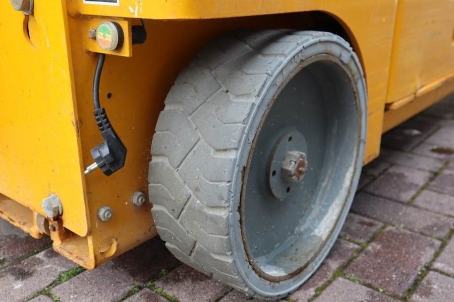 Saxlift Haulotte COMPACT 10 Electric, 10m Working Height, 450kg Cap: bild 12