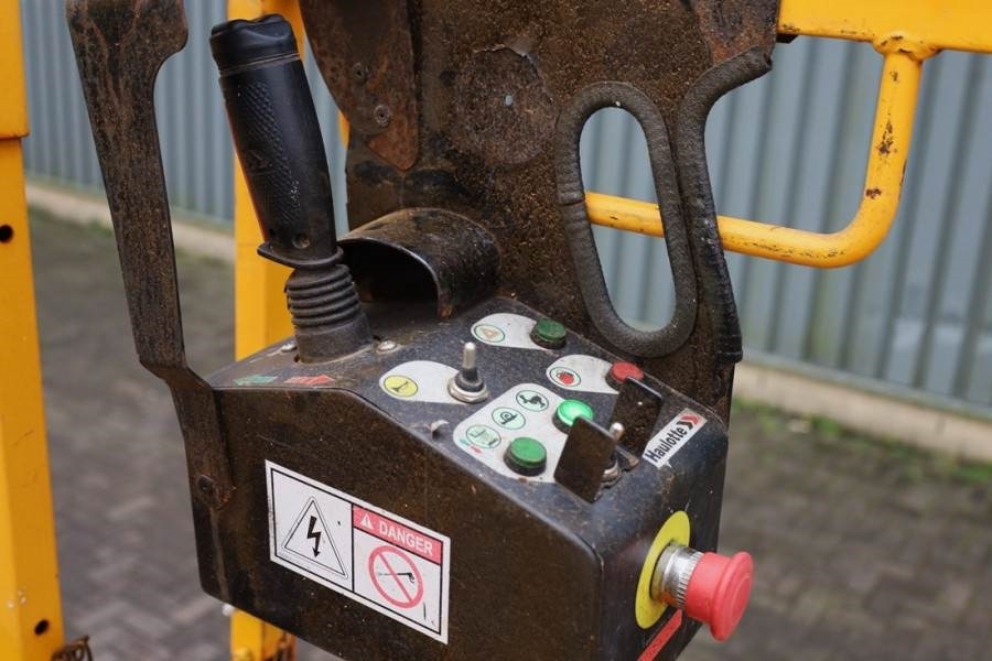 Haulotte Compact 10N Electric, 10m Working Height, 230kg Ca - Saxlift: bild 4 Haulotte Compact 10N Electric, 10m Working Height, 230kg Ca - Saxlift: bild 4