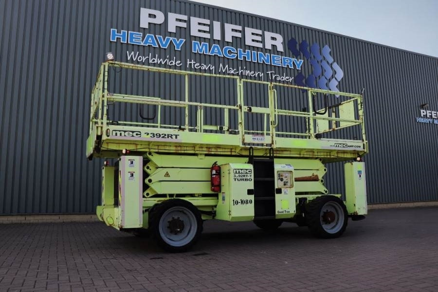 MEC 3392RT-T Diesel, 4x4 Drive, 12m Working Height, 12 - Saxlift: bild 1 MEC 3392RT-T Diesel, 4x4 Drive, 12m Working Height, 12 - Saxlift: bild 1