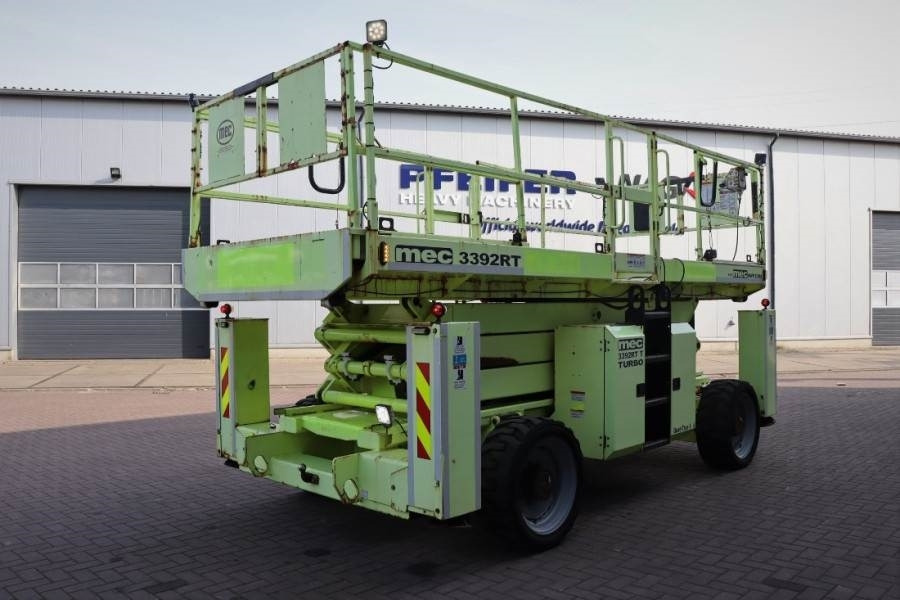 MEC 3392RT-T Diesel, 4x4 Drive, 12m Working Height, 12 - Saxlift: bild 2 MEC 3392RT-T Diesel, 4x4 Drive, 12m Working Height, 12 - Saxlift: bild 2