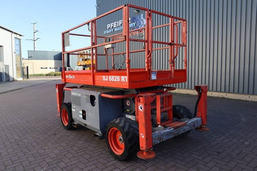 SkyJack SJ6826 Diesel, 4x4 Drive, 10m Working Height, 567k - Saxlift: bild 4 SkyJack SJ6826 Diesel, 4x4 Drive, 10m Working Height, 567k - Saxlift: bild 4