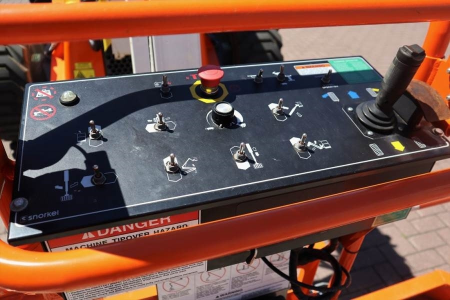 Snorkel A46JRT VALID INSPECTION, *GUARANTEE! Diesel, 4x4 D - Bomlift: bild 3 Snorkel A46JRT VALID INSPECTION, *GUARANTEE! Diesel, 4x4 D - Bomlift: bild 3