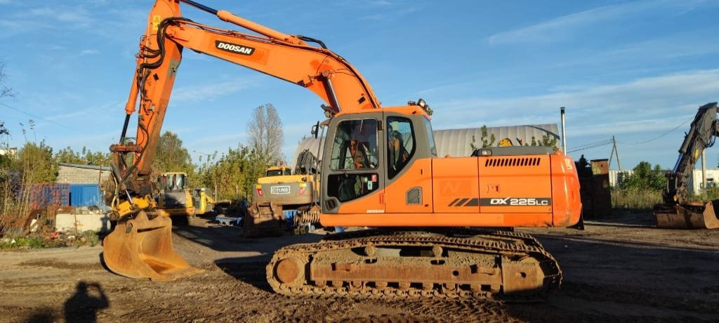 Doosan 225 LC - Bandgrävare: bild 1 Doosan 225 LC - Bandgrävare: bild 1