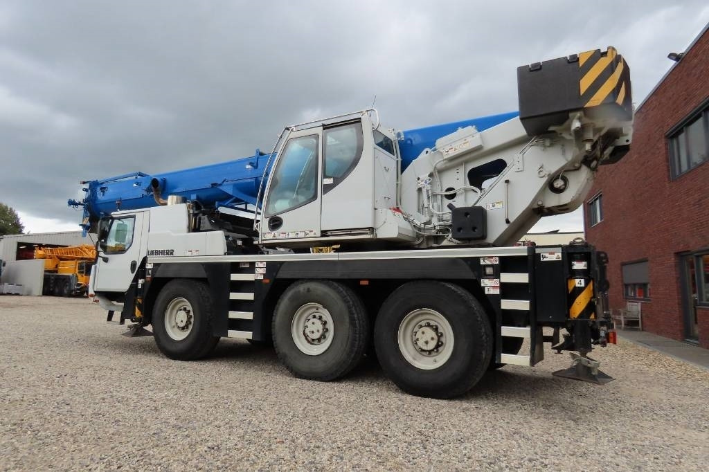 Liebherr LTM 1050-3.1 - Allterrängkran: bild 4 Liebherr LTM 1050-3.1 - Allterrängkran: bild 4
