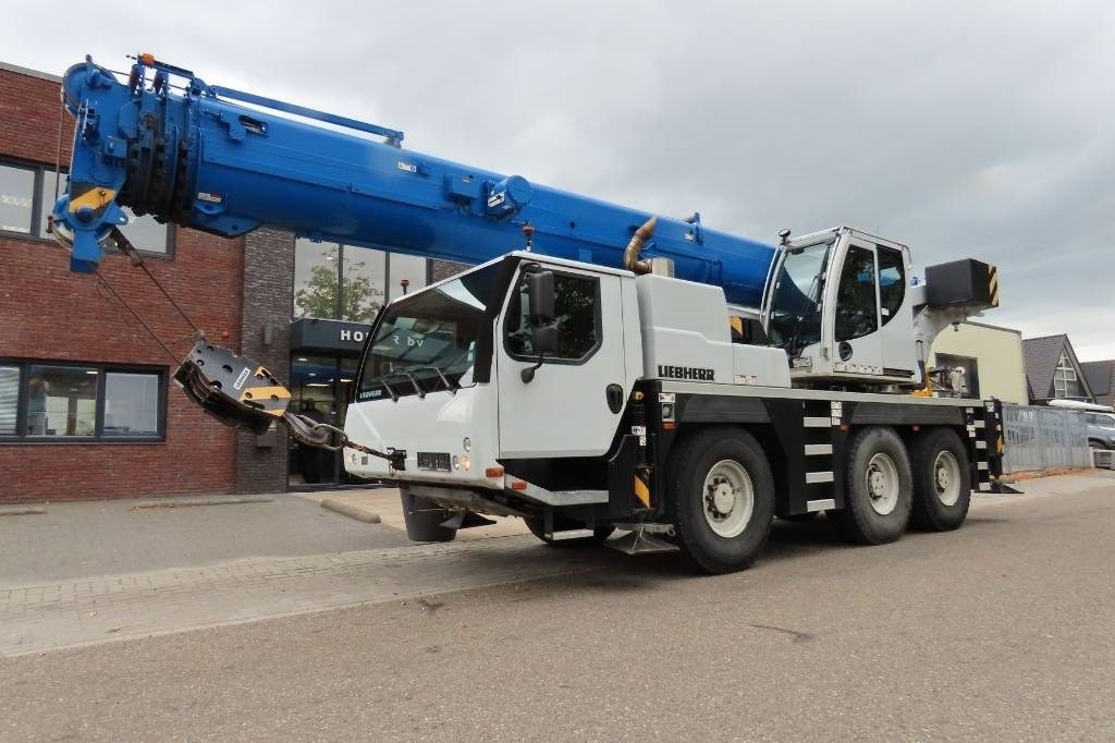 Liebherr LTM 1050-3.1 - Allterrängkran: bild 1 Liebherr LTM 1050-3.1 - Allterrängkran: bild 1