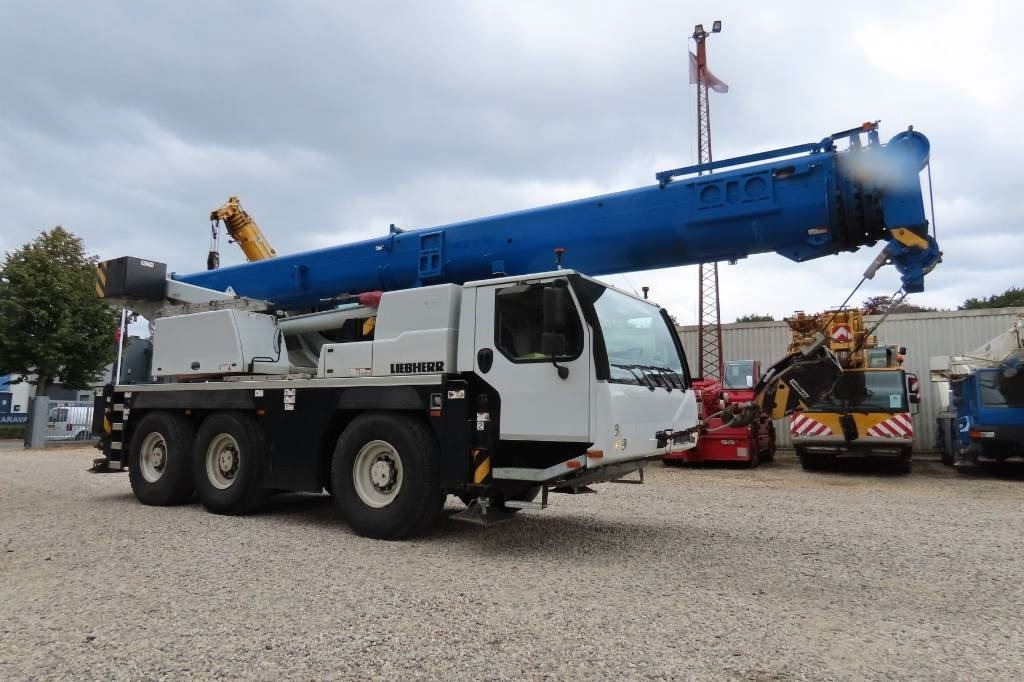 Liebherr LTM 1050-3.1 - Allterrängkran: bild 2 Liebherr LTM 1050-3.1 - Allterrängkran: bild 2