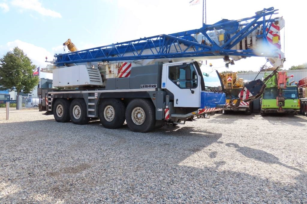 Liebherr LTM 1090-4.1 - Allterrängkran: bild 2 Liebherr LTM 1090-4.1 - Allterrängkran: bild 2