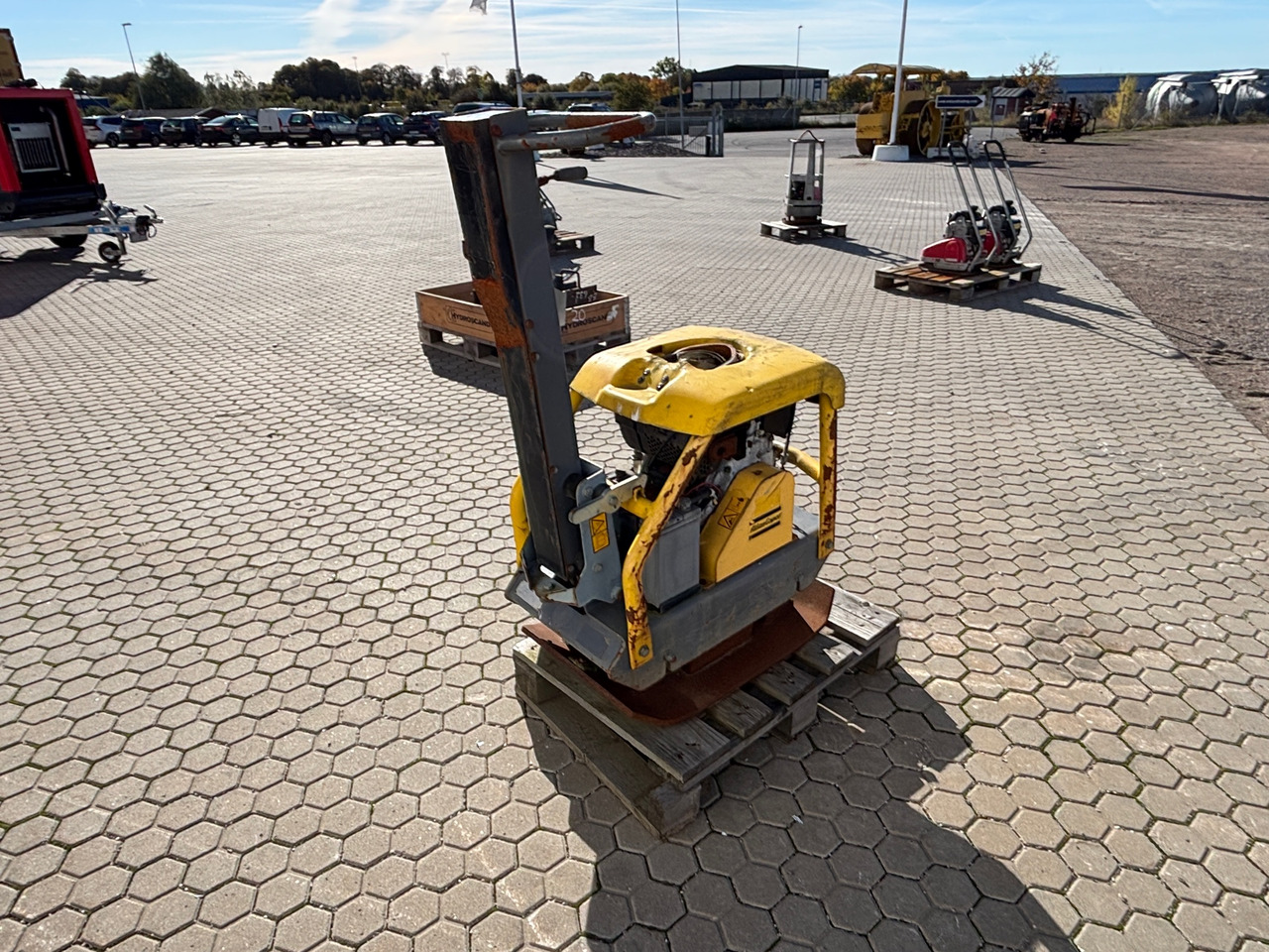Atlas Copco LG200 - Vibroplatta: bild 1 Atlas Copco LG200 - Vibroplatta: bild 1