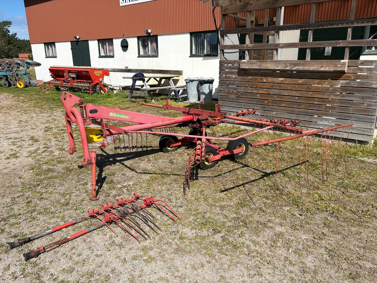 Farendløse - Hövändare: bild 1 Farendløse - Hövändare: bild 1