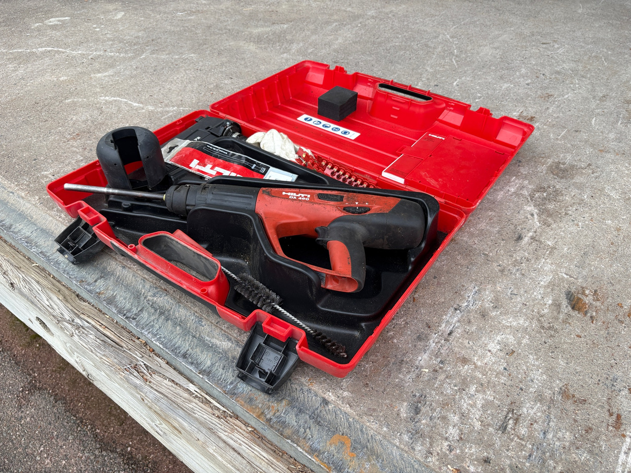 Hilti DX 460 - Entreprenadutrustning: bild 1 Hilti DX 460 - Entreprenadutrustning: bild 1