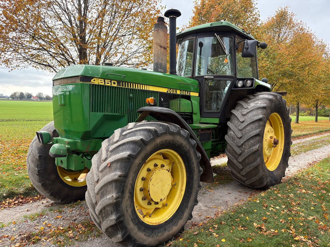 John Deere 4650 - Traktor: bild 1 John Deere 4650 - Traktor: bild 1