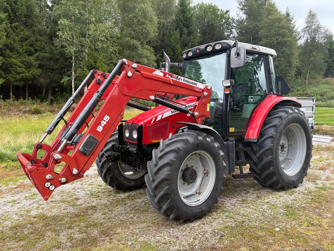Massey Ferguson 5455 - Traktor: bild 1 Massey Ferguson 5455 - Traktor: bild 1