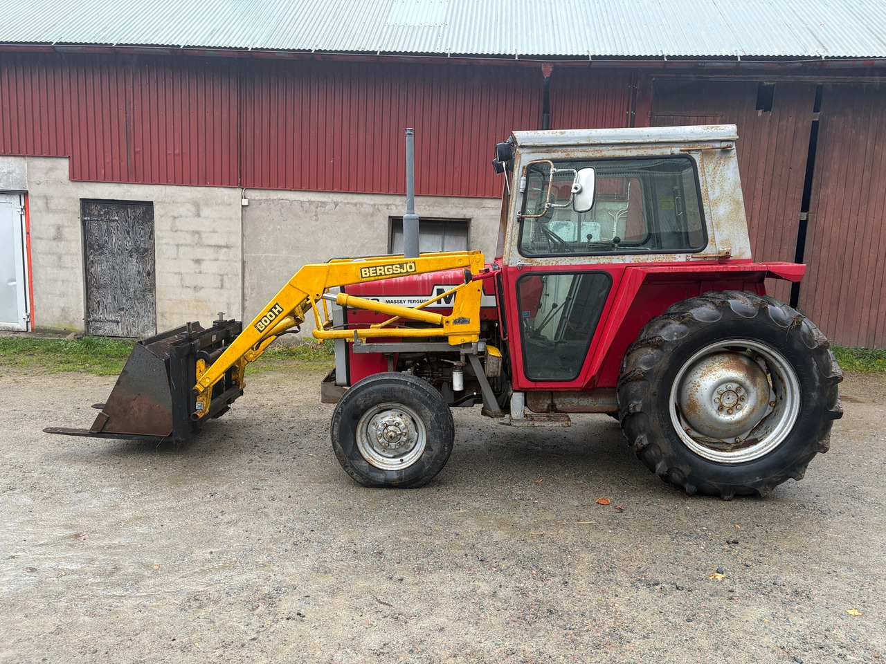 Massey Ferguson 550 - Traktor: bild 1 Massey Ferguson 550 - Traktor: bild 1