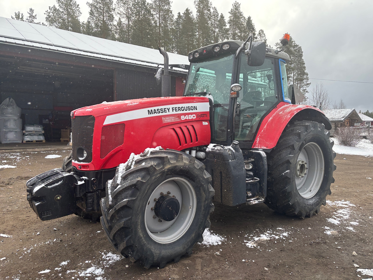 Massey Ferguson 6490 Dyna-6 - Traktor: bild 1 Massey Ferguson 6490 Dyna-6 - Traktor: bild 1