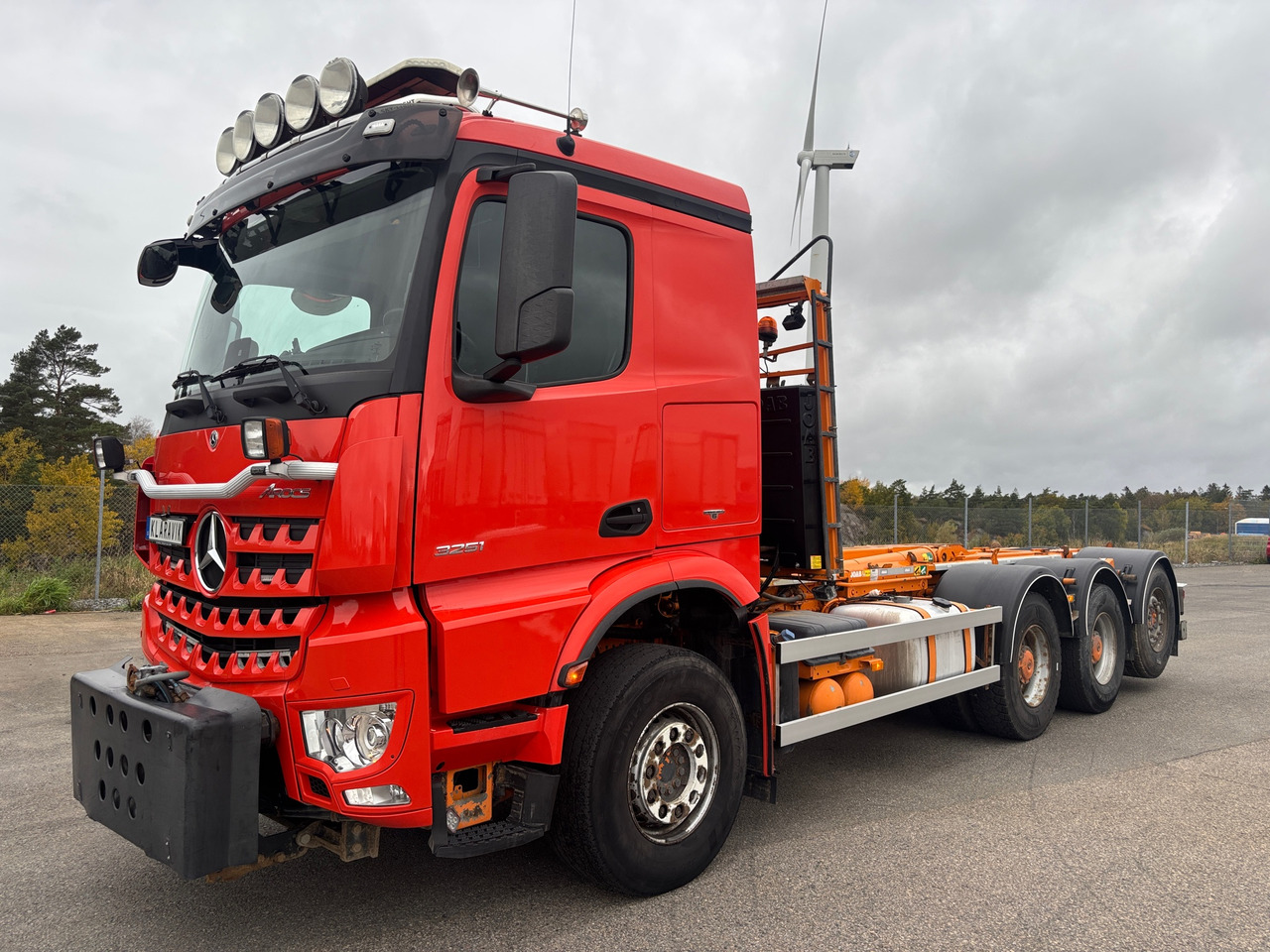 Mercedes-Benz Arocs 3251 - Lastväxlare lastbil: bild 1 Mercedes-Benz Arocs 3251 - Lastväxlare lastbil: bild 1