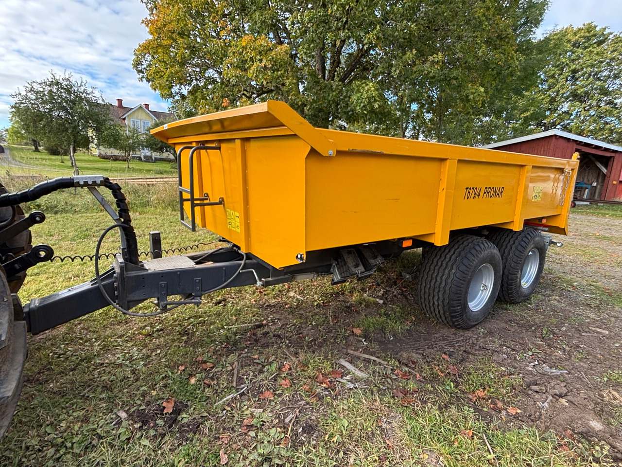 Pronar T679/4 - Entreprenadutrustning: bild 1 Pronar T679/4 - Entreprenadutrustning: bild 1