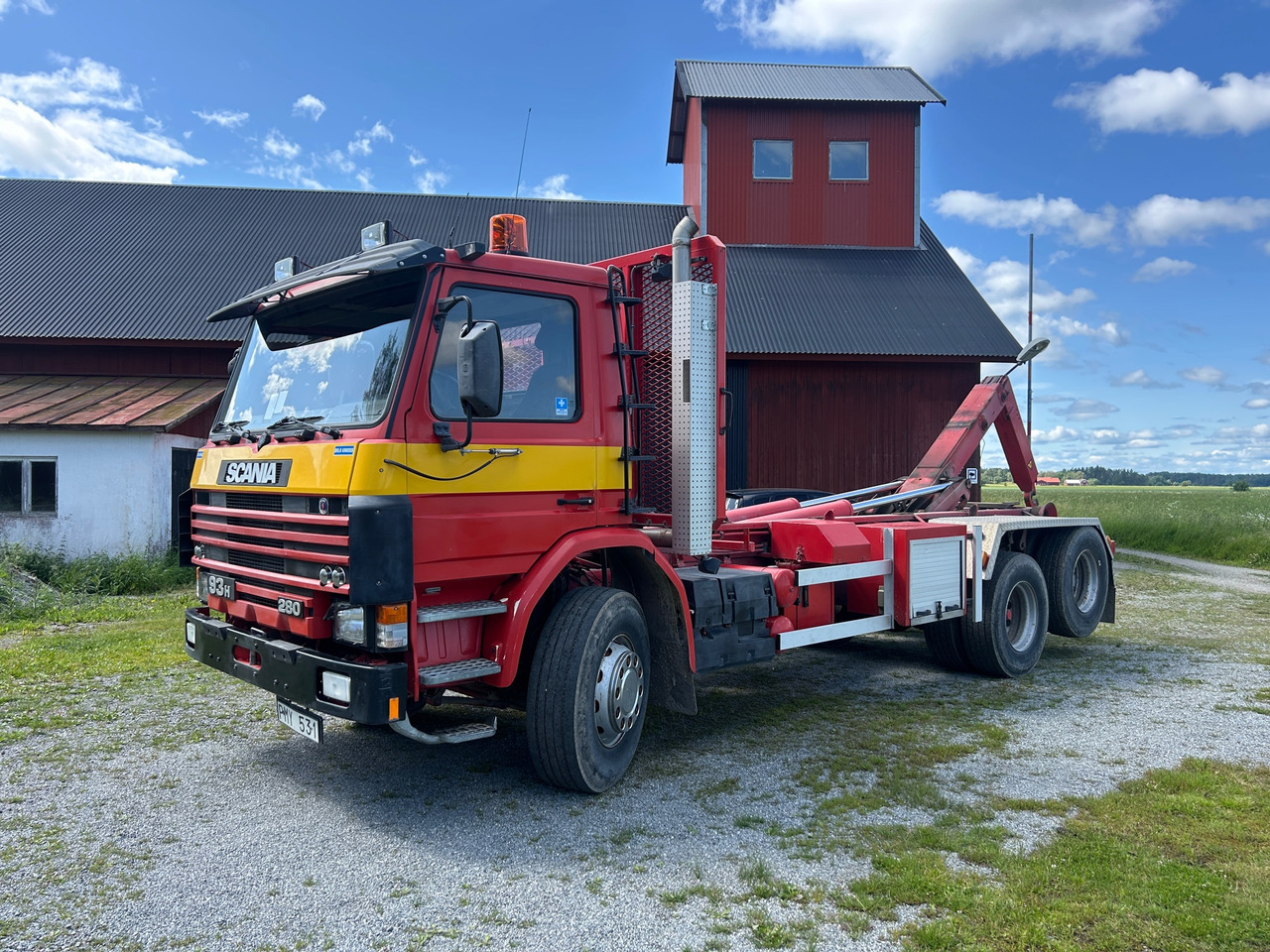 Scania 93H. 280 - Lastväxlare lastbil: bild 1 Scania 93H. 280 - Lastväxlare lastbil: bild 1