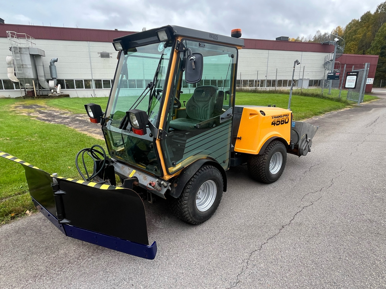 Belos TransPro 4560 - Utility/ Specialfordon: bild 1 Belos TransPro 4560 - Utility/ Specialfordon: bild 1