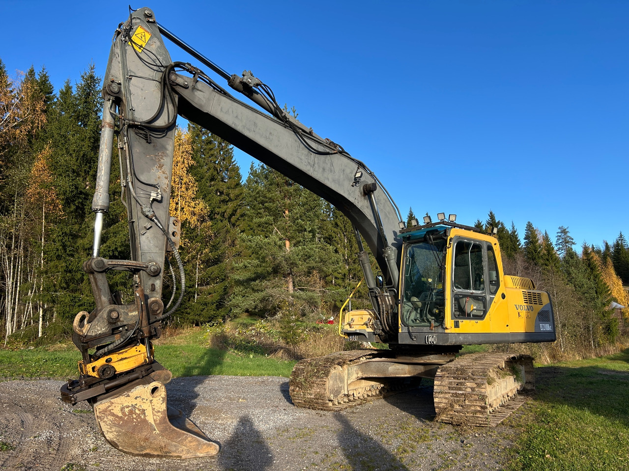 Volvo EC210B LC - Grävmaskin: bild 1 Volvo EC210B LC - Grävmaskin: bild 1
