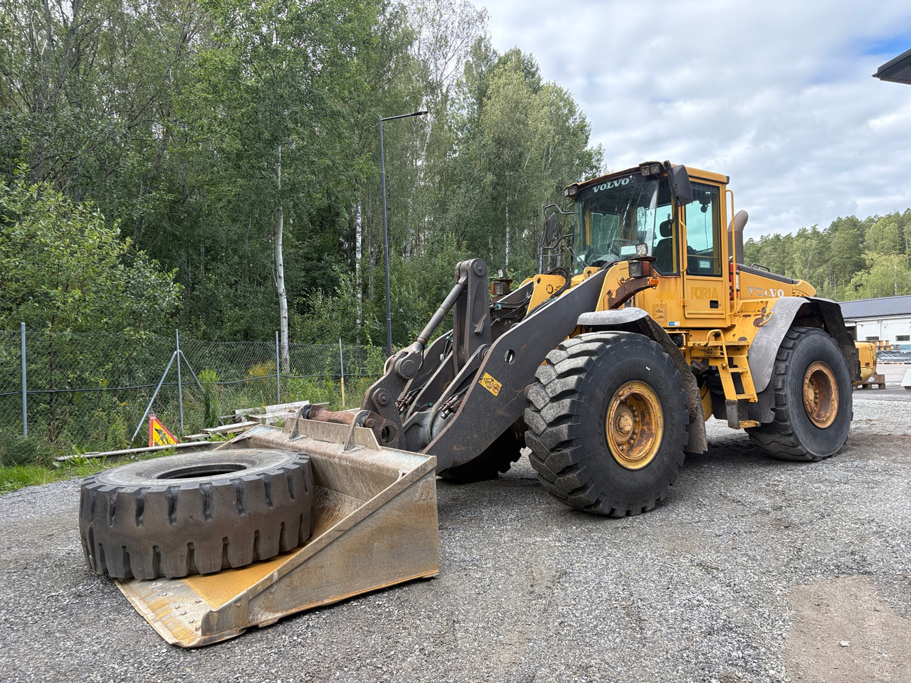 Volvo L120E - Hjullastare: bild 1 Volvo L120E - Hjullastare: bild 1