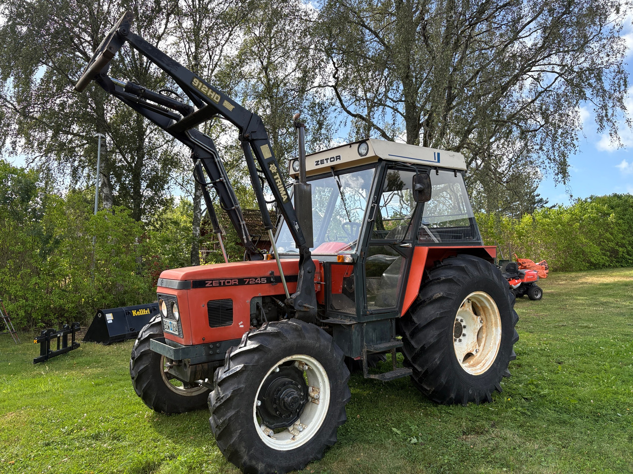 Zetor 7245 - Traktor: bild 1 Zetor 7245 - Traktor: bild 1