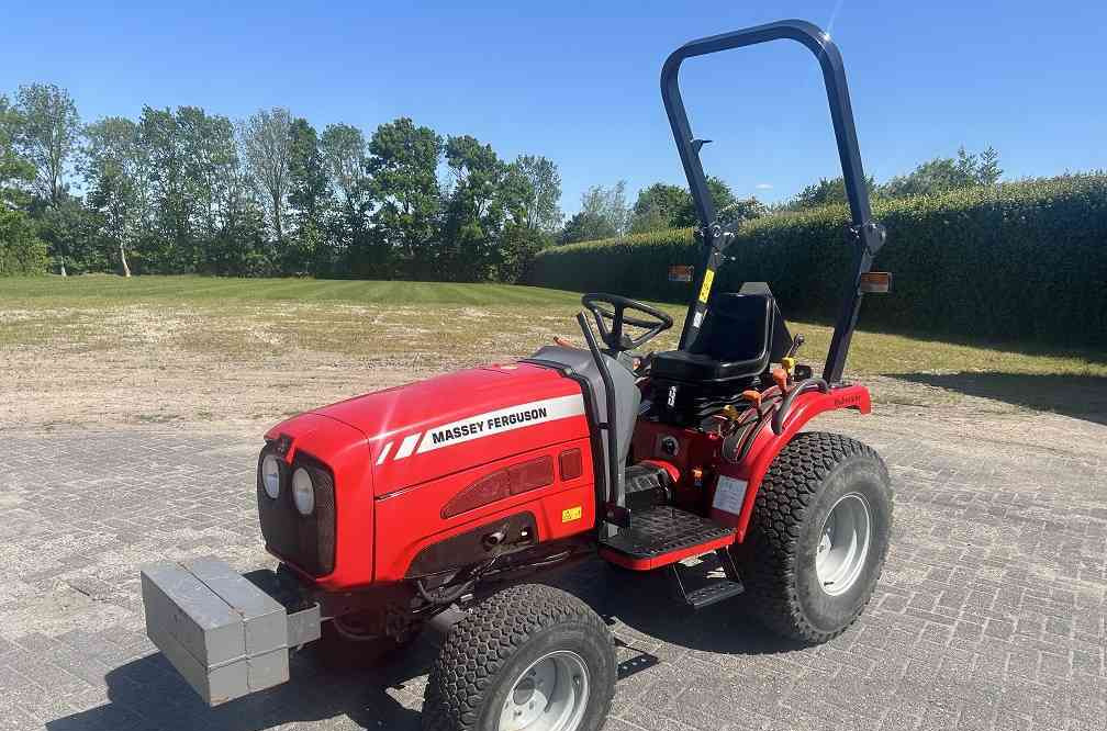 Massey Ferguson 1525 hydrostaat - Traktor: bild 1 Massey Ferguson 1525 hydrostaat - Traktor: bild 1